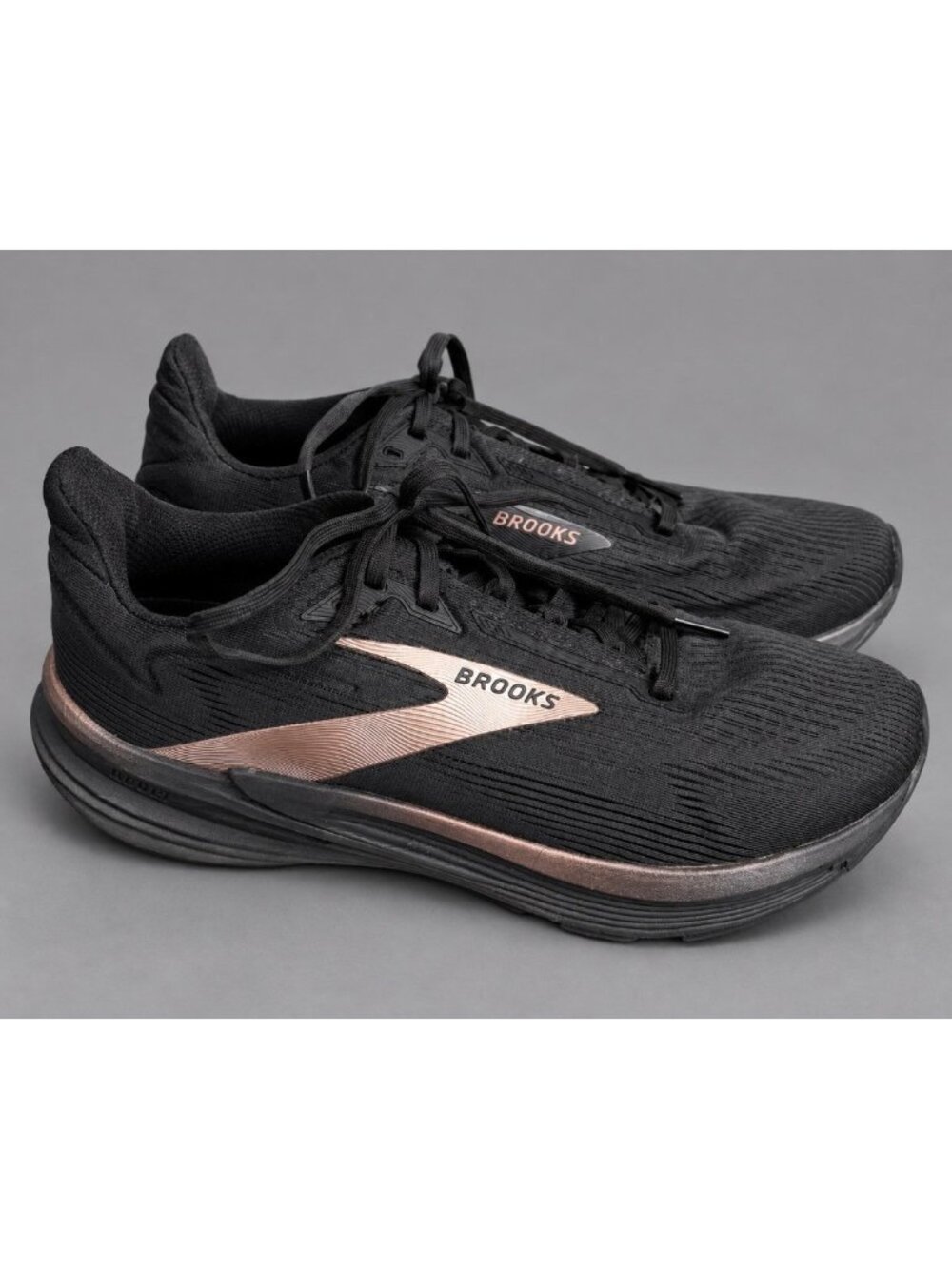 BROOKS Womens Size 10M Black/Rose Gold Revel Running Shoes Sneakers